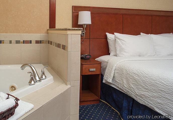 Hotel Courtyard Chesapeake 3*